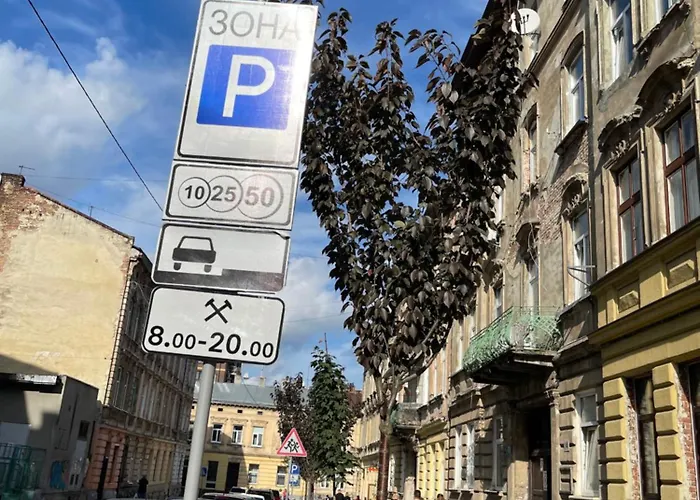 Vintage Kotlyarska10 Lviv